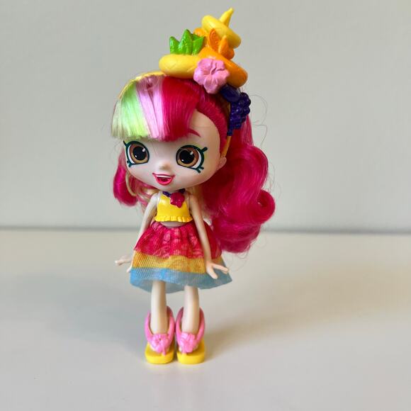 Shopkins Shoppies World Vacation Donatina Visits Brazil Girl Doll - Picture 1 of 9